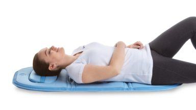 Utilizzo dell'applicatore A11P per una terapia confortevole in posizione sdraiata. Ideale per problemi a schiena, a colonna vertebrale ed articolazioni.